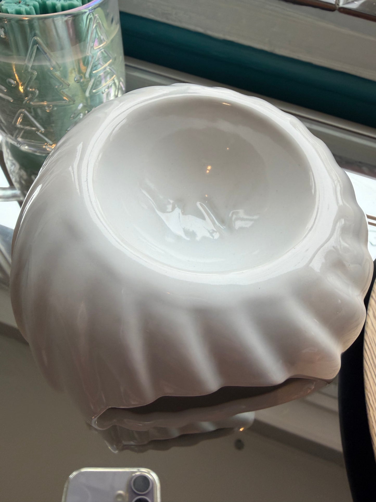 Ceramic wax melt burner