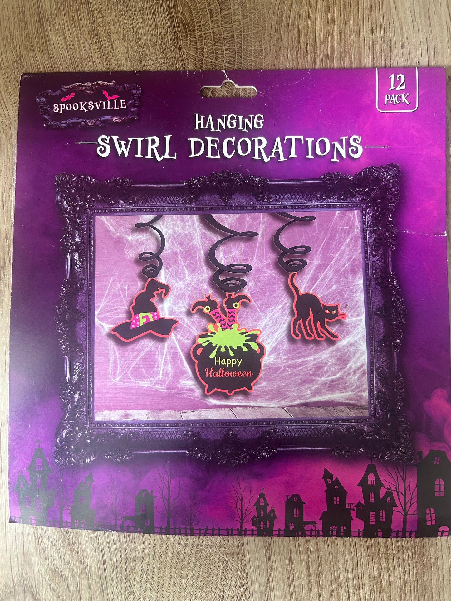 Swirl hanging decorations cats and hats