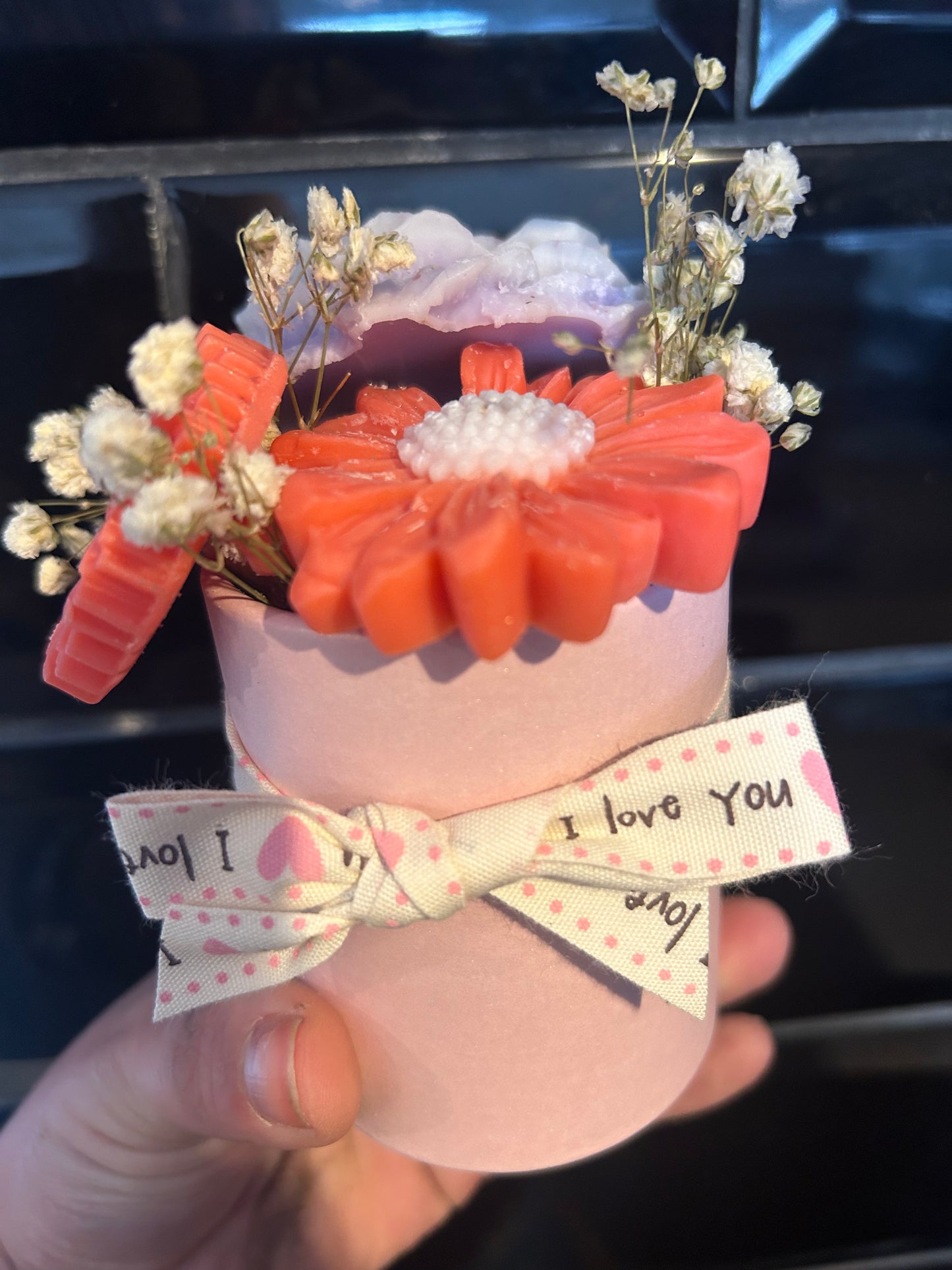 Mini wax melt bouquets