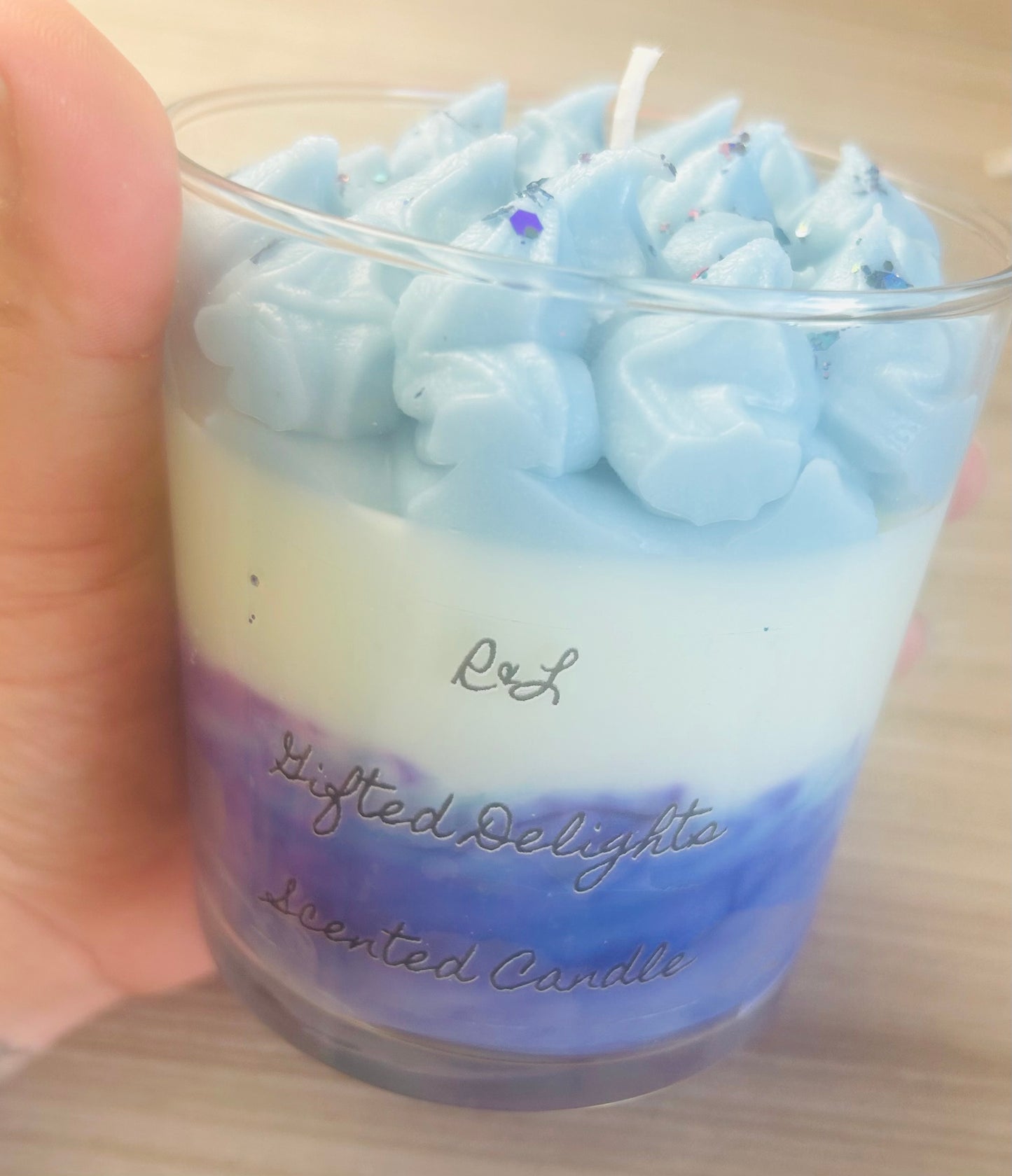 Bubble gum scented candle