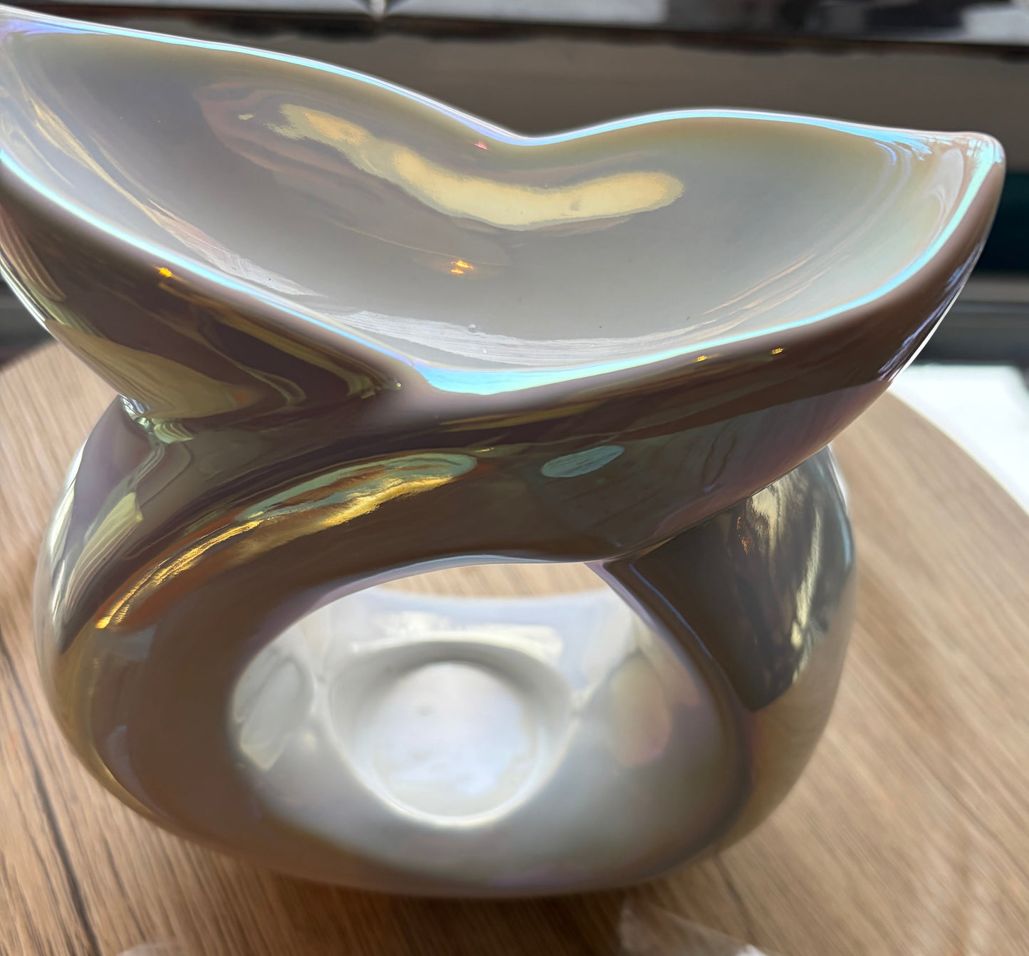 Pearl wax melt burner