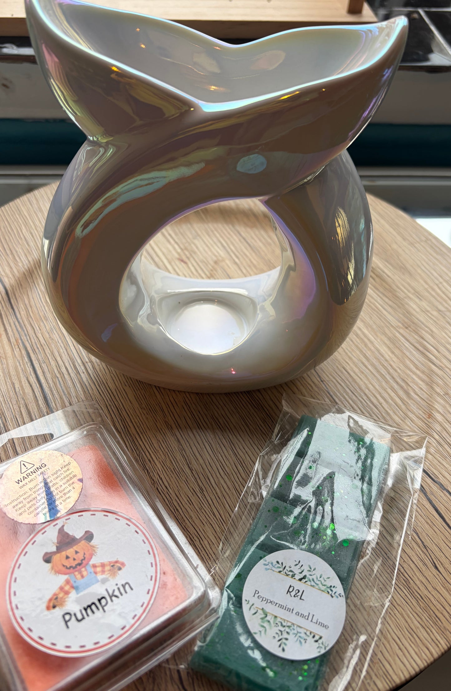 Pearl wax melt burner