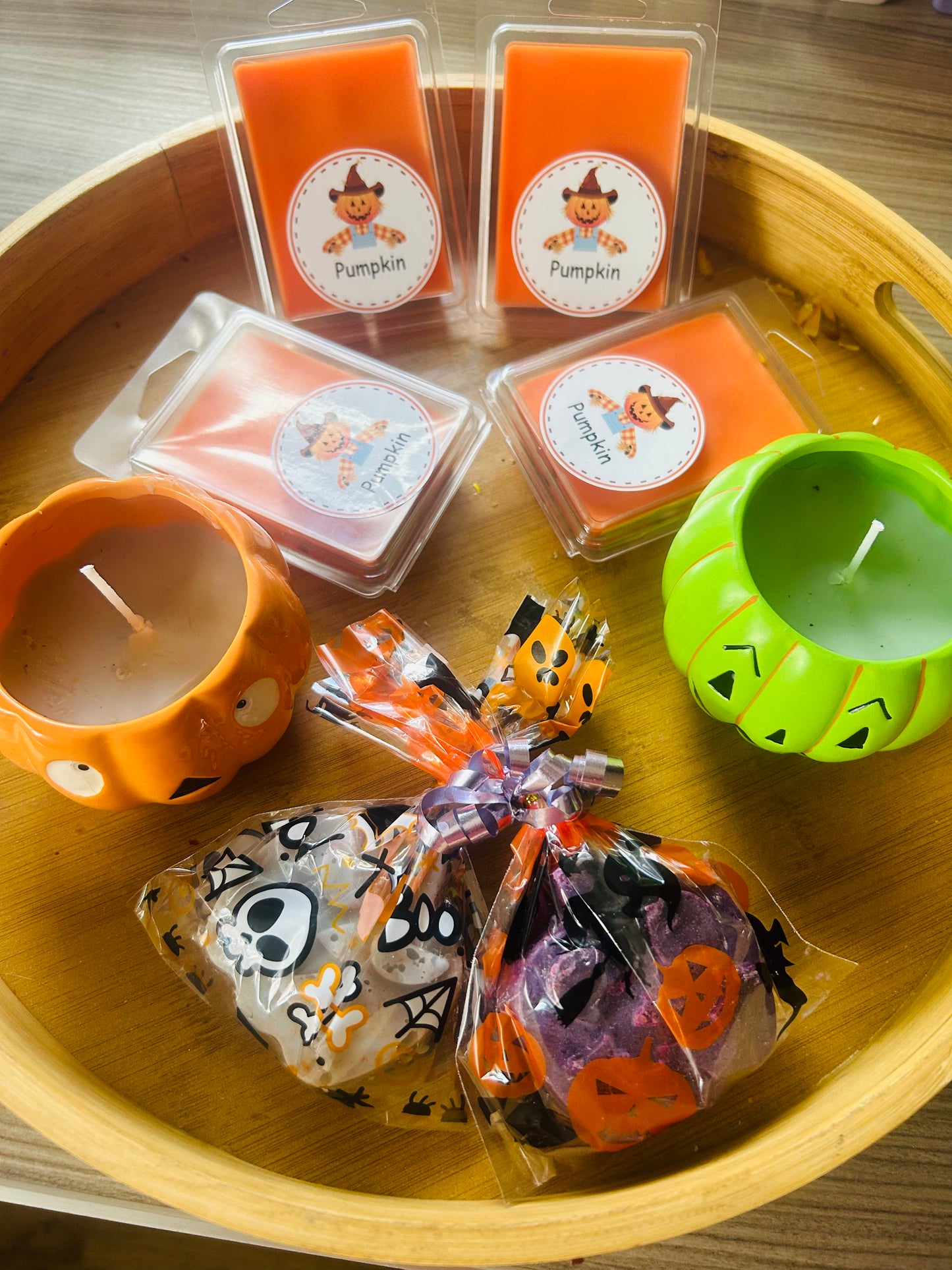 Pumpkin wax melts