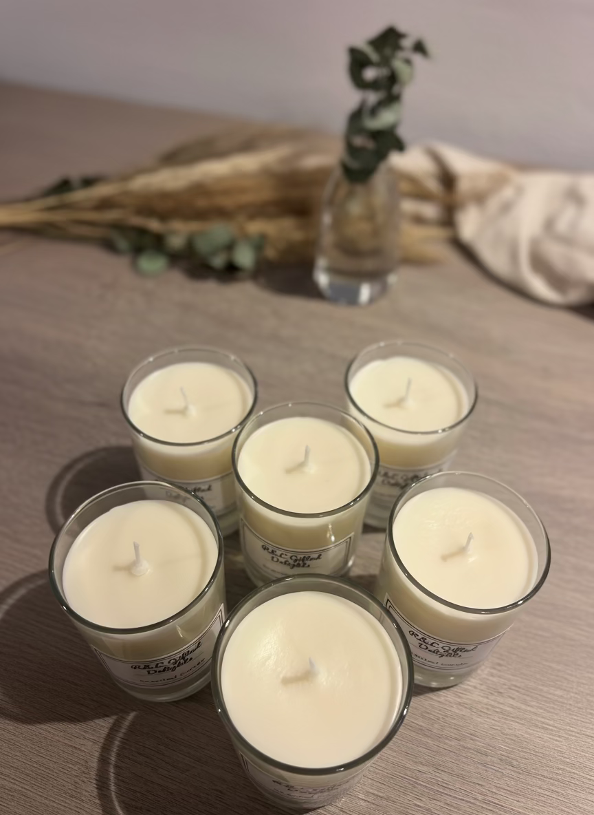 Vanilla re fillable candle 6.5oz