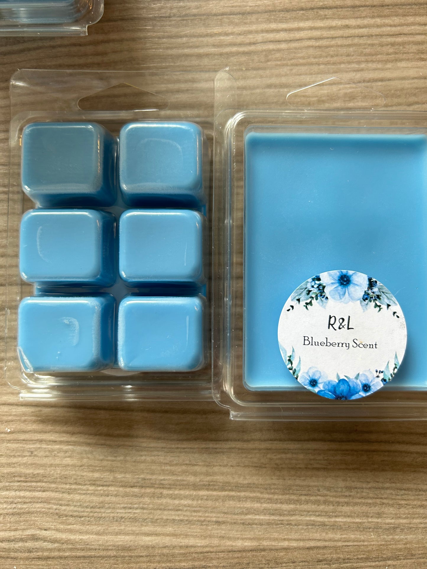 Sweet scented wax melts