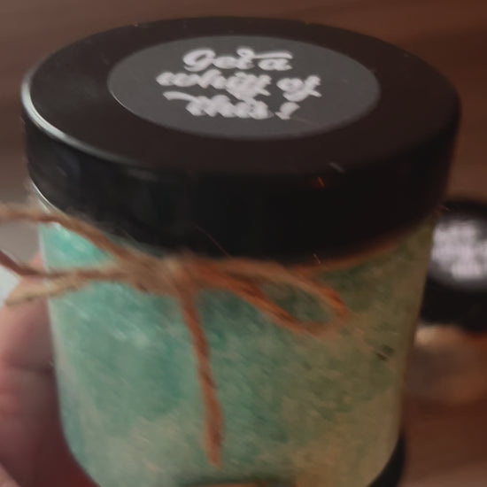 Gorgeous smelling salts 
